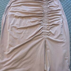 Women’s Express Ruched Midi Skirt in Soft Pink